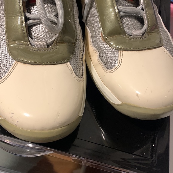 - Prada Shoes - Picture 5 of 7